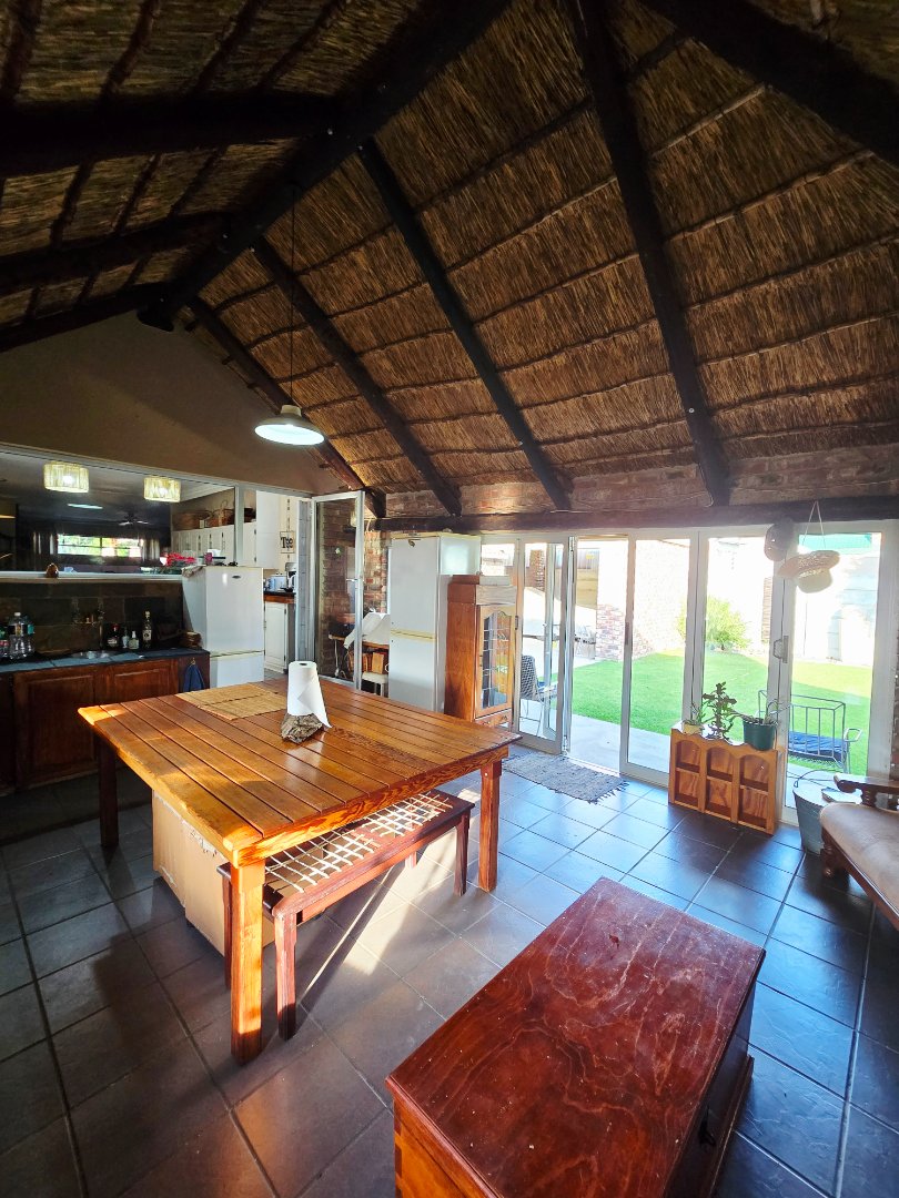  Bedroom Property for Sale in Flimieda North West